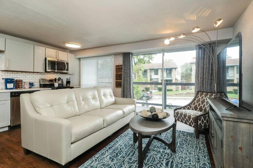 Holly First Floor 2 King Beds Kansas City Exterior foto