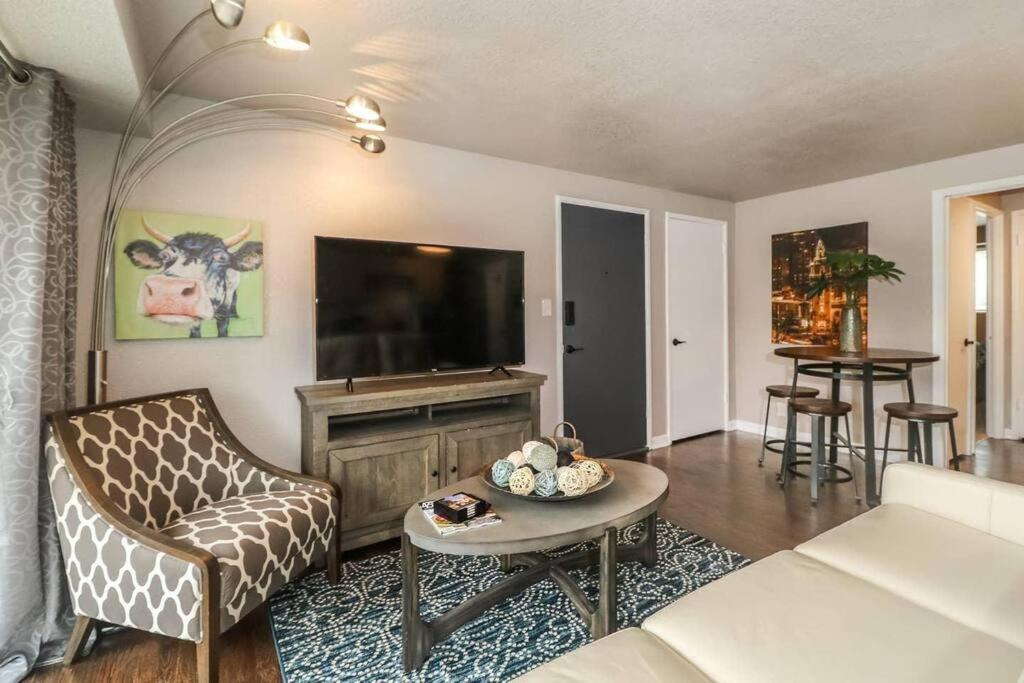 Holly First Floor 2 King Beds Kansas City Exterior foto